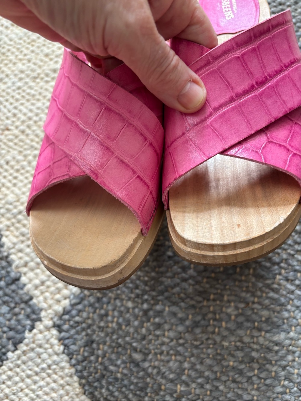 Swedish Hasbeens Hot Pink Crisscross Leather Slide Clogs - Picture 6 of 6